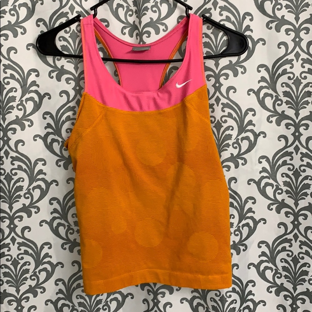 Nike sports top